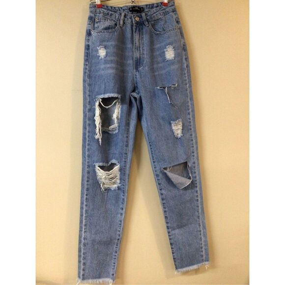 NWOT Missguided Riot High Rise Mom Jean Destroyed Distressed Size 4L - Picture 8 of 12